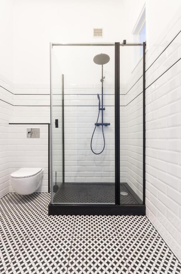 Ecru Glamorous Studio Near Metro Nowy Swiat Leilighet Warszawa
